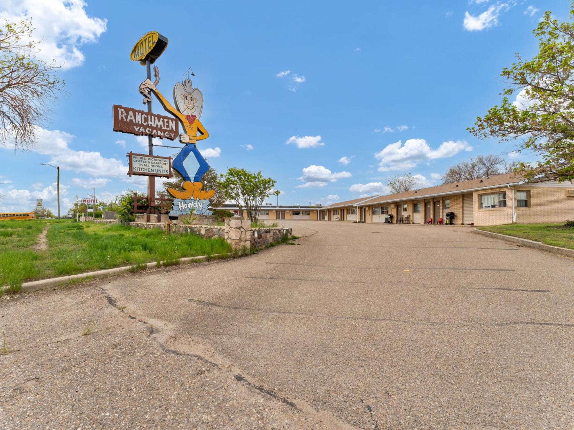 מדיסין הט Ranchmen Motel מראה חיצוני תמונה