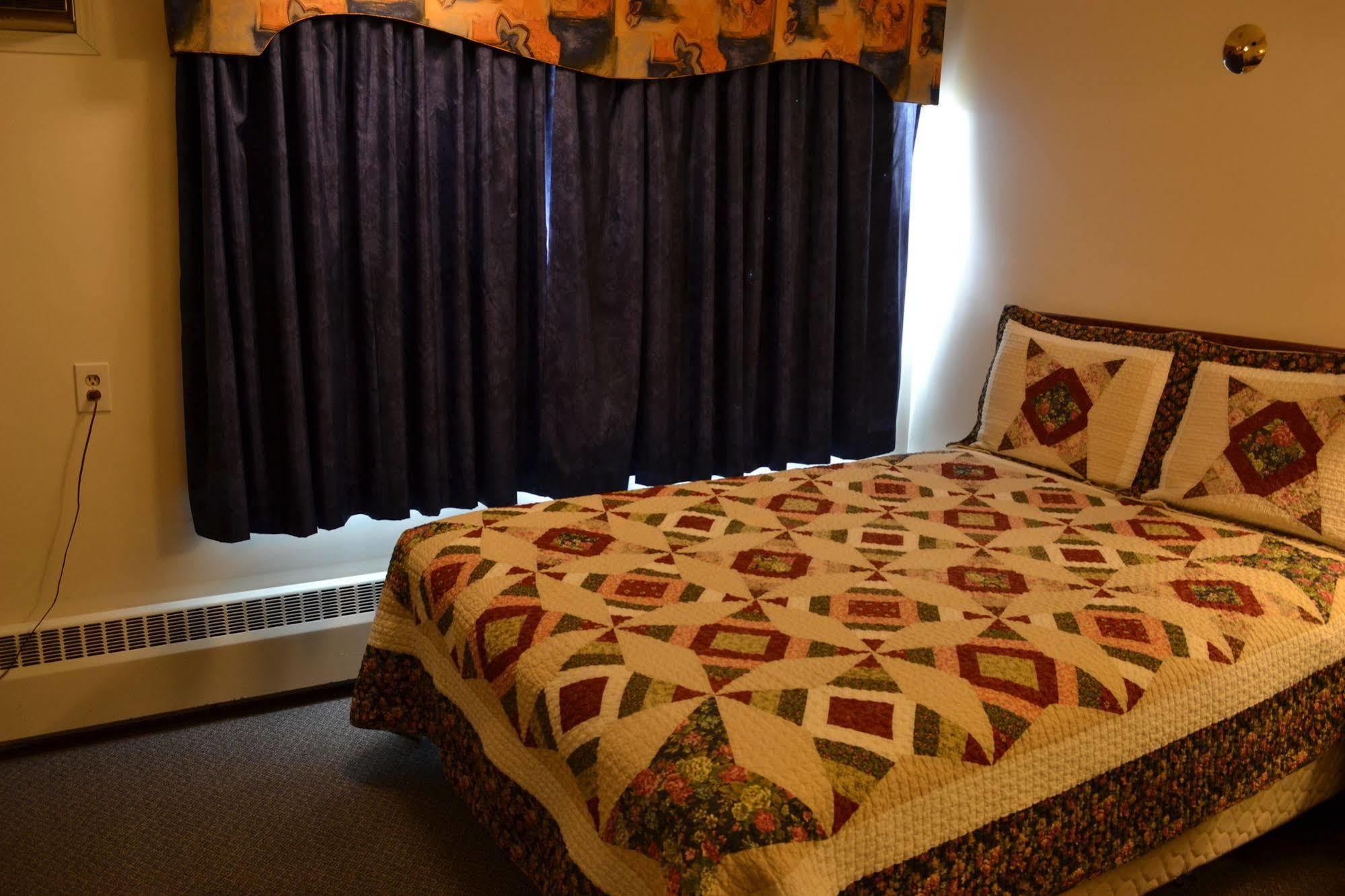 מדיסין הט Ranchmen Motel מראה חיצוני תמונה
